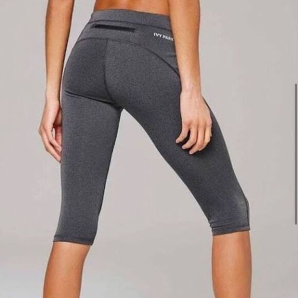 Ivy Park Sculpted Capri Legging Gray - Picture 1 of 10